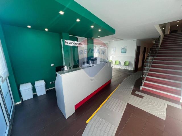 Ufficio in vendita a Gudo, Varese