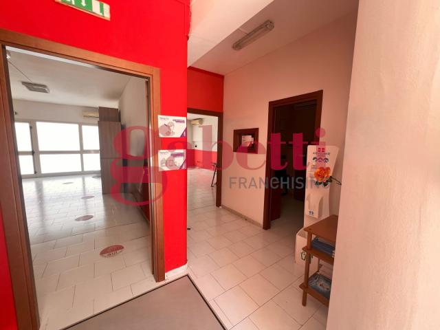 Ufficio in vendita a Venafro, Molise