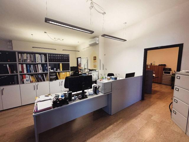 Ufficio in vendita a Mestre-Carpenedo, Venezia