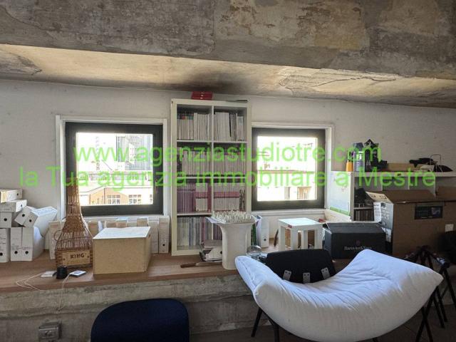 Ufficio in vendita a Marghera, Venezia