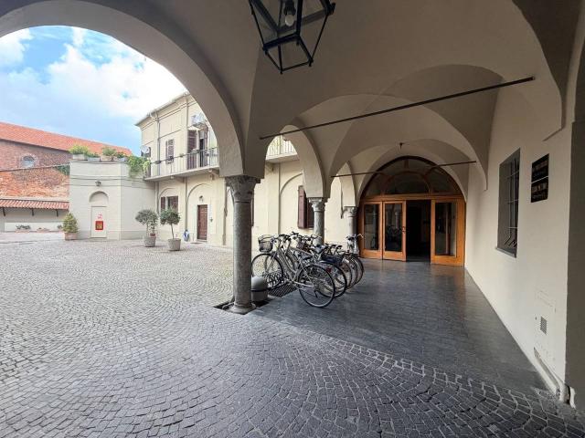 Ufficio in vendita a Monferrato, Vercelli
