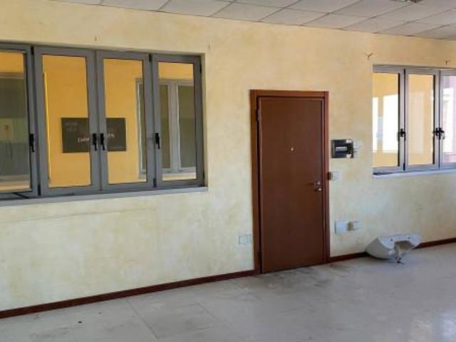 Ufficio in vendita a Viadana, Lombardia