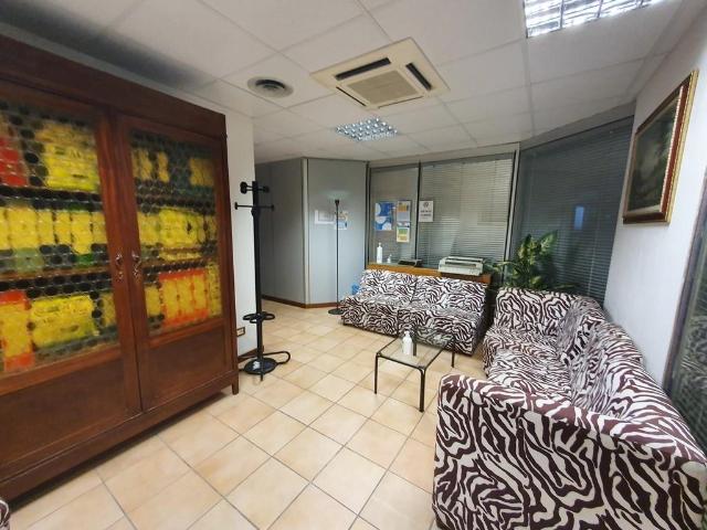 Ufficio in vendita a Viareggio, Toscana