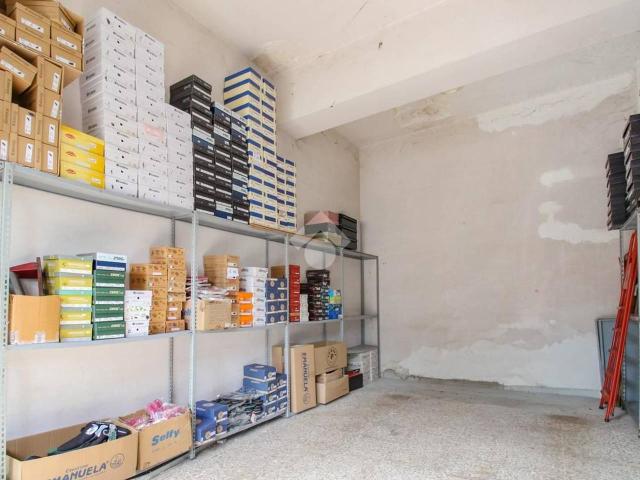 Ufficio in vendita a Unione di comuni Terre di Castelli, Vignola