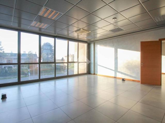 Ufficio in vendita a Unione di comuni Terre di Castelli, Vignola