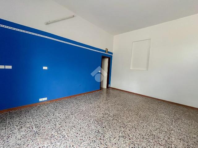 Ufficio in vendita a Unione di comuni Terre di Castelli, Vignola