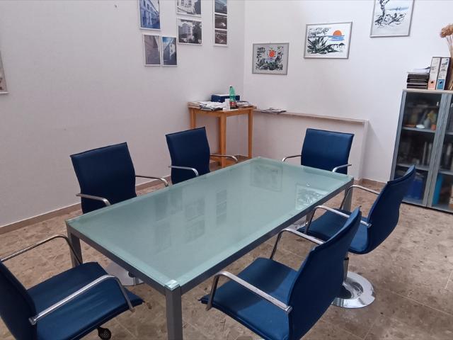 Ufficio in vendita a Santa Barbara, Chieti
