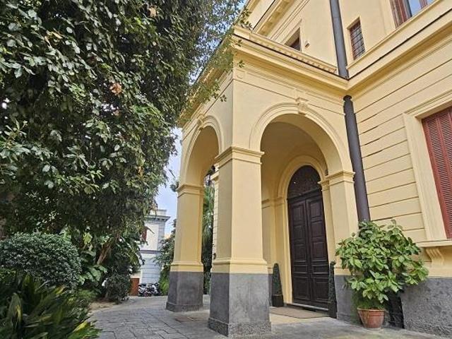 Ufficio in vendita a Campania
