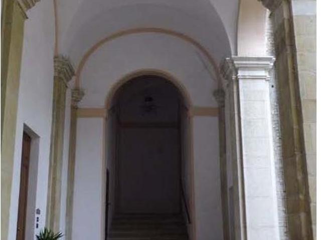 Ufficio in vendita a Centro storico, Marche