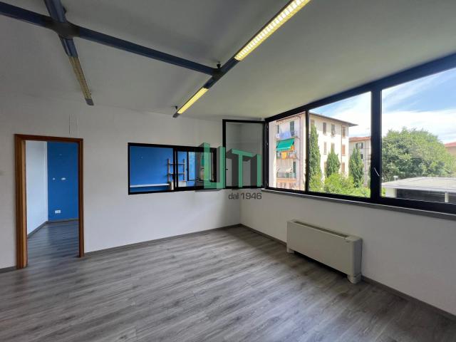 Ufficio in vendita a Quartiere 3, Firenze