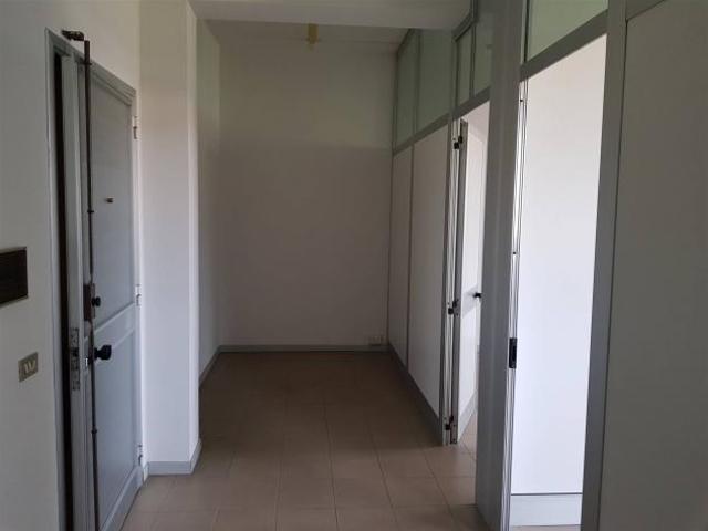 Ufficio in vendita a San Giuliano Terme, Toscana