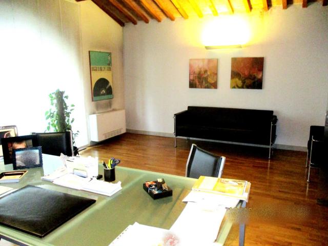 Ufficio in vendita a Bellaria, Pontedera