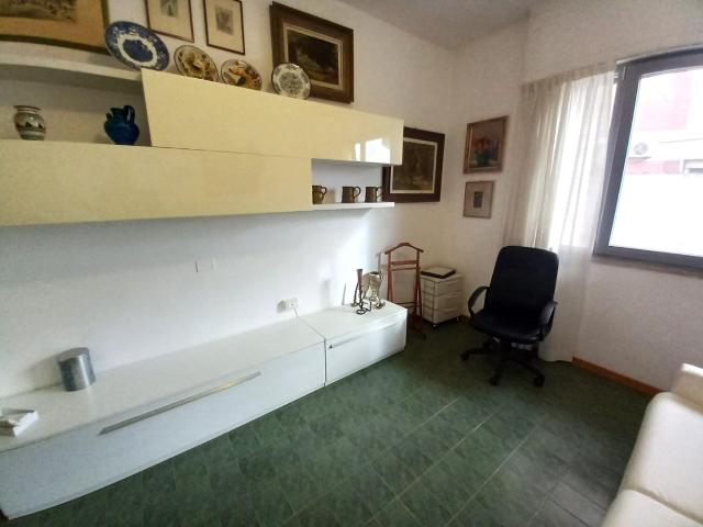 Ufficio in vendita a Viareggio, Toscana