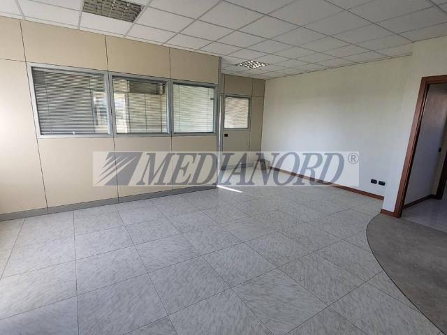 Ufficio in vendita a Ranica, Lombardia