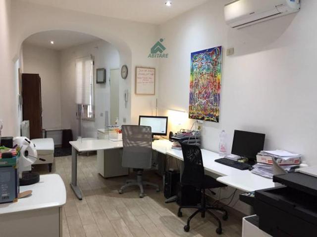 Ufficio in vendita a Milano, Lombardia