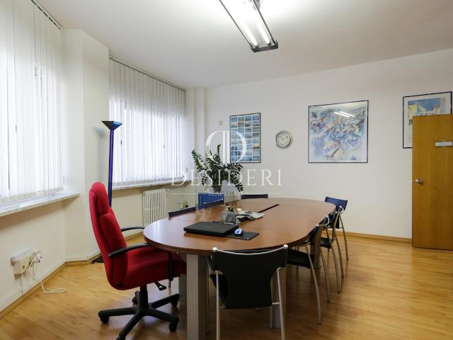 Ufficio in vendita a Centro, Monte Argentario