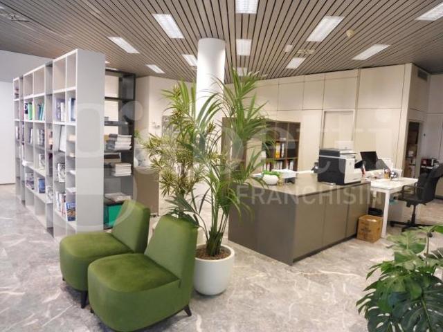 Ufficio in affitto a Pozzoleone, Veneto