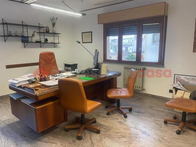 Ufficio in affitto a Calabria, Reggio Calabria