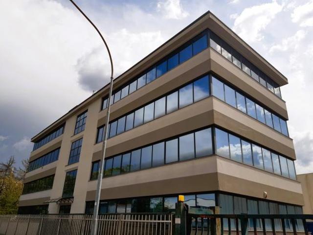Ufficio in vendita a Rescaldina, Lombardia