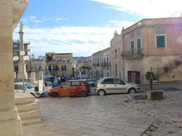 Ufficio in vendita a Puglia, Barletta-andria-trani