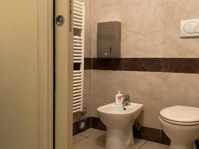 Ufficio in vendita a Cascina, Toscana
