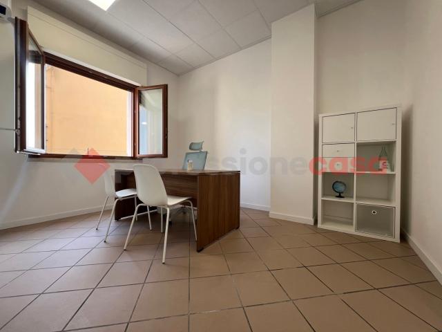 Ufficio in affitto a Oppeano, Veneto