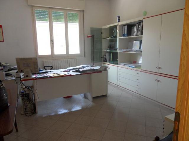 Ufficio in affitto a Ferrara, Reggio Emilia