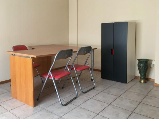 Ufficio in affitto a Gallarate, Lombardia