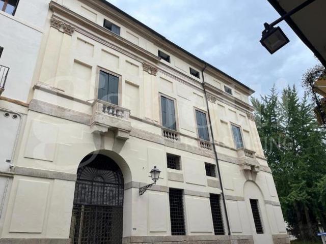 Ufficio in affitto a Vicenza, Veneto