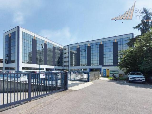 Ufficio in affitto a Zona Omogenea Milano Nord, Sesto San Giovanni