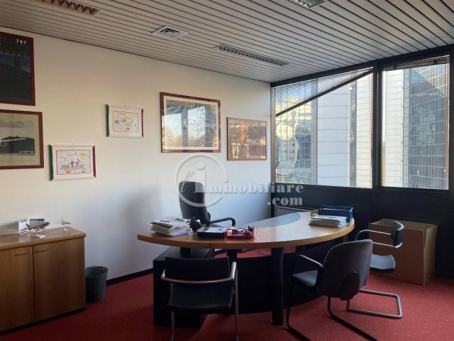 Ufficio in vendita a Centro, Gallarate