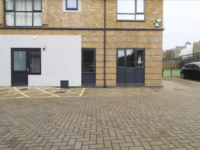 Apartment for rent in Regent Quay, Oad Street