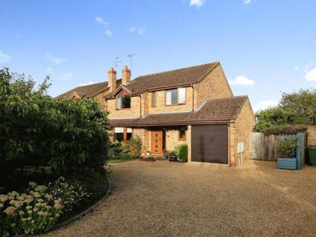 House for sale in Huntingdon