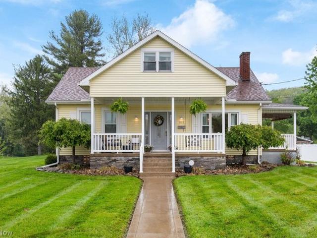 House for sale in Uhrichsville, Ohio