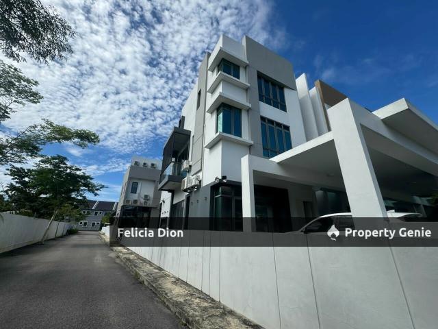Terraced House for sale in Padang Temu, Malaka