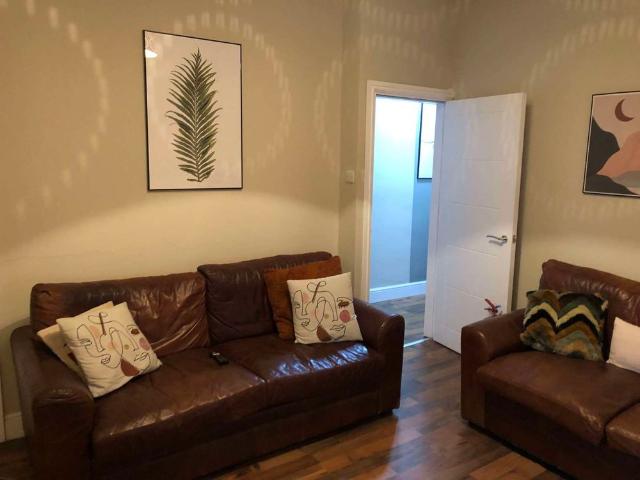 Room for rent in Hoole, Two Mills