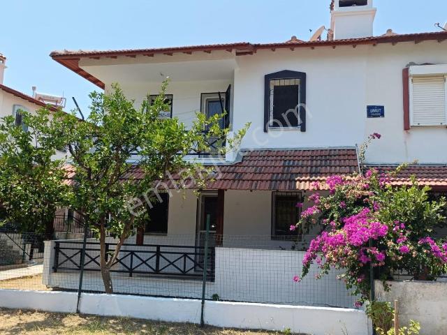 Menderes, İzmir içerisinde kiralık Villa