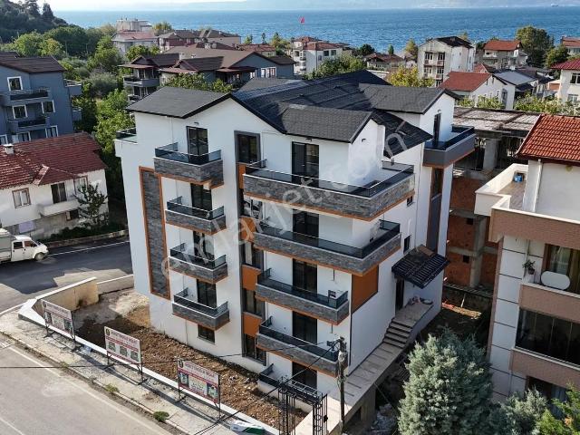 Gölcük, Kocaeli içerisinde satılık mülk
