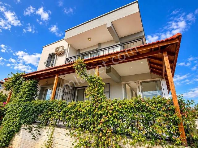 Seferihisar, İzmir içerisinde satılık Villa