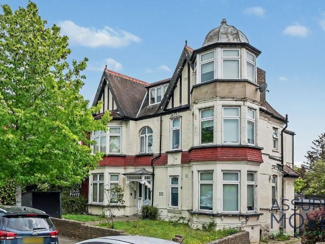 Studio for rent in Palmers Green, Greater London