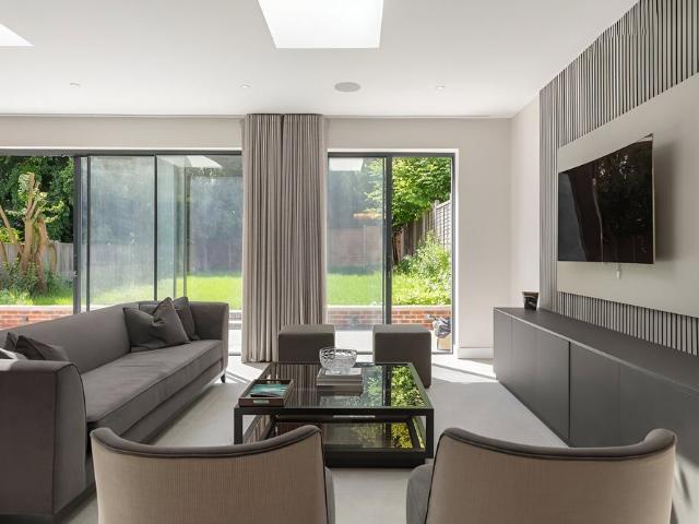 House for rent in Kingston Vale, Greater London