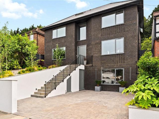 House for rent in Kingston Vale, Greater London