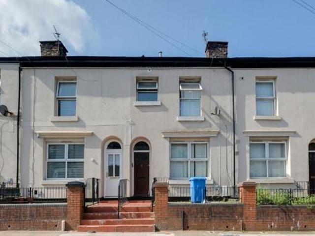 House for sale in Calderstones