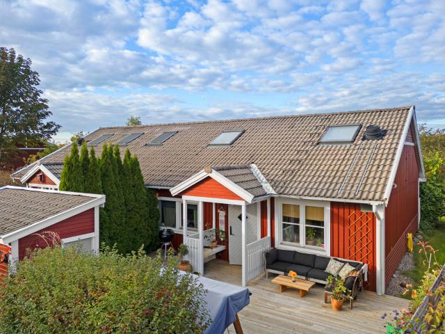 Bostad till salu i Ekerö, Stockholm