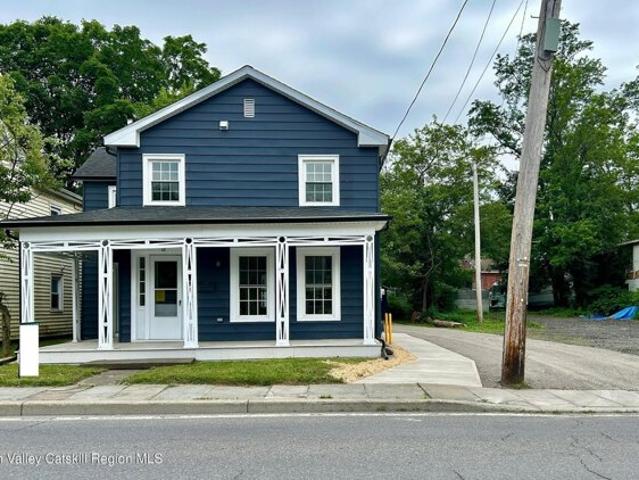House for sale in Village of Saugerties, Bloomington