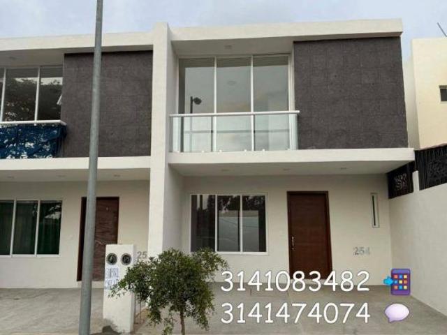 Casa en venta en Manzanillo, Colima