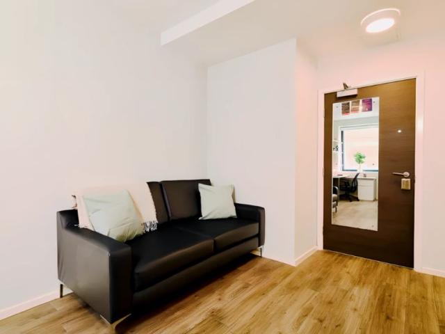 Studio for rent in Watergate, Devon