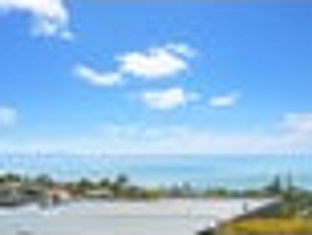 Apartment for sale in Castor Bay, Devonport-Takapuna