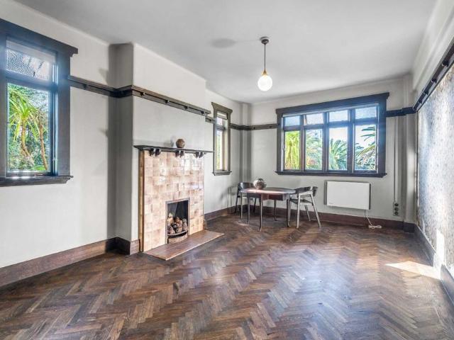 Apartment for rent in Newton, Auckland