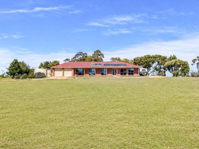 House for sale in Cockatoo Valley, South Australia